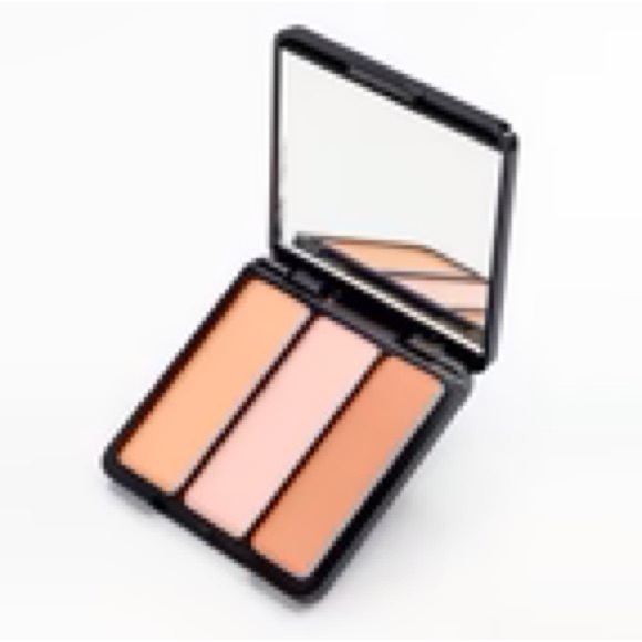 EVE PEARL BLUSH TRIO-SWEET CHEEKS - Picture 3 of 5